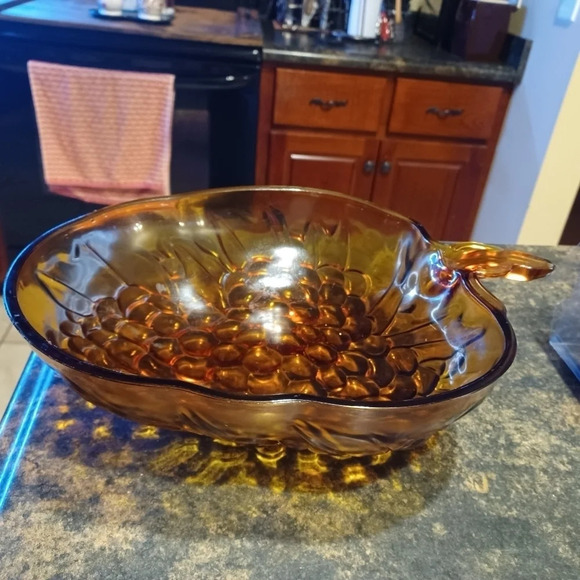 Vintage Indian Glass Amber fruit bowl - Picture 2 of 6